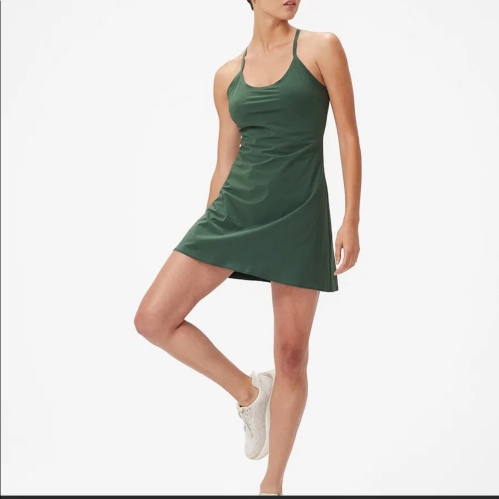 Green OV exercise Dress